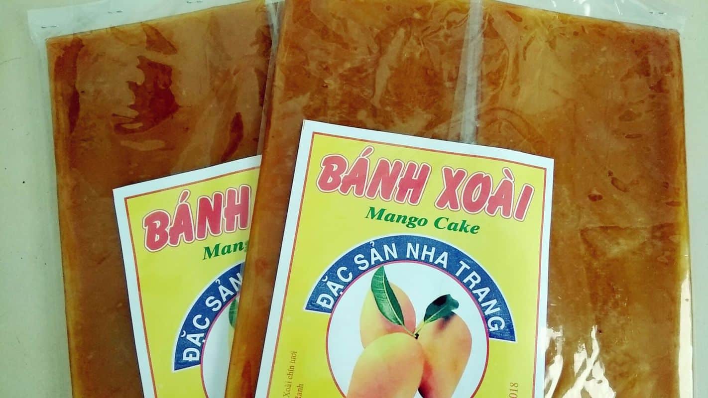 Bánh xoài đặc sản Nha Trang được làm từ xoài 100% tự nhiên không hóa chất