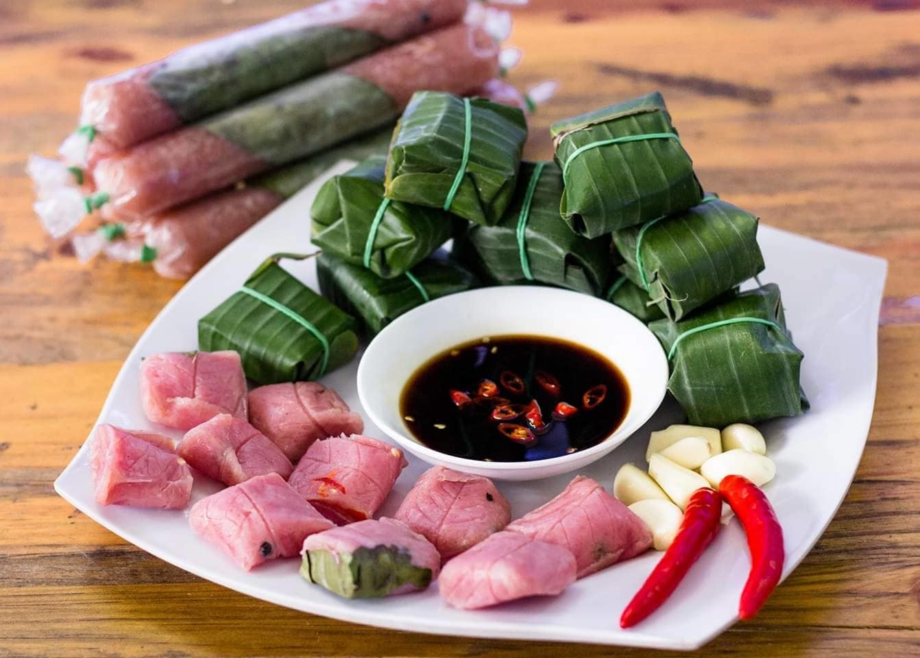 Đặc sản Nha Trang với nem chua Ninh Hòa